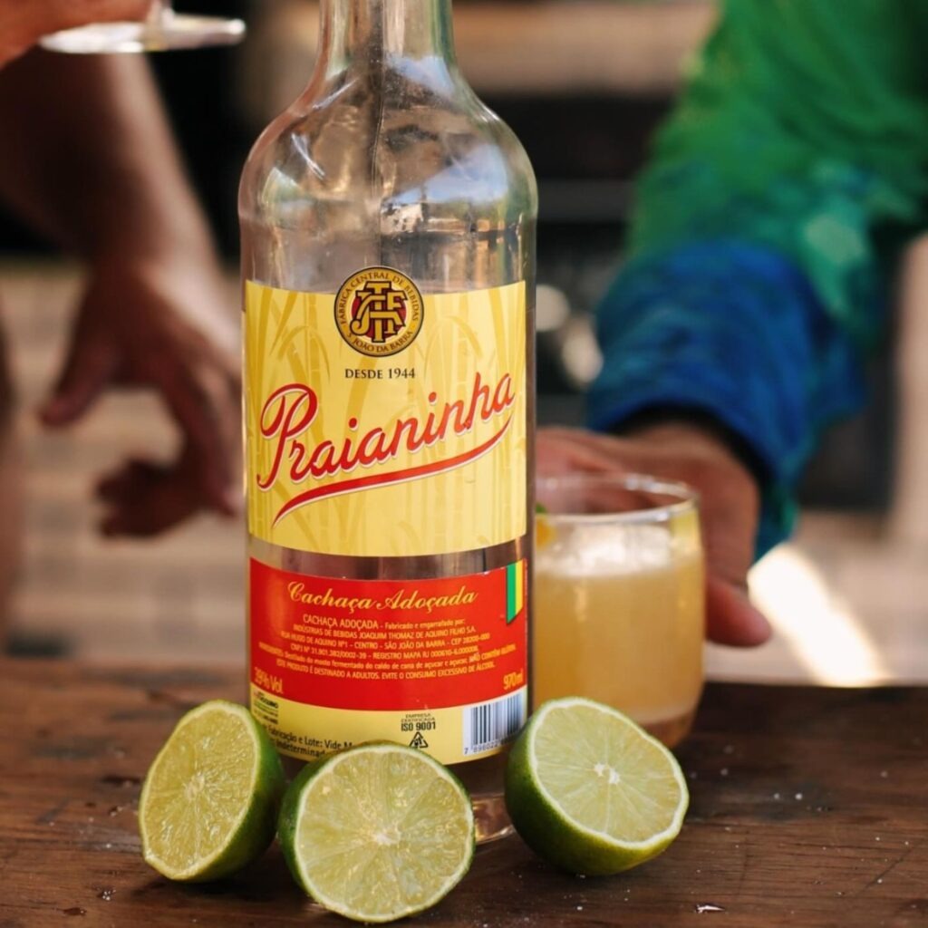Cachaça Praianinha 970ml - Imagem 2